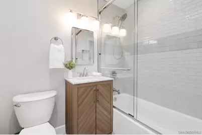  1129 Bonita Dr, Encinitas, CA 92024 - Photo 8