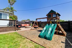 1129 Bonita Dr, Encinitas, CA 92024 - Photo 10