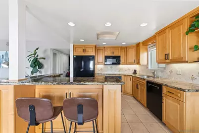  1828 Linwood St #1, San Diego, CA 92110 - Photo 8