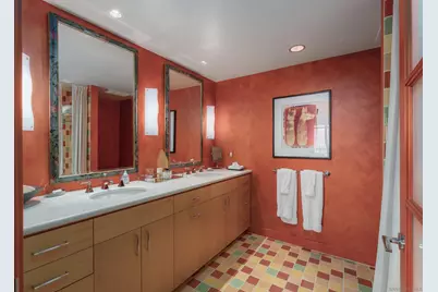  700 W Harbor Dr #2202, San Diego, CA 92101 - Photo 52