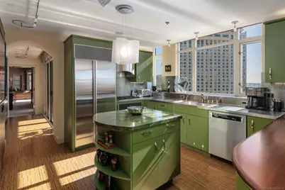  700 W Harbor Dr #2202, San Diego, CA 92101 - Photo 12