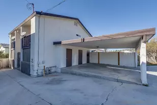 948 Gillespie Dr, Spring Valley, CA 91977 - Photo 2