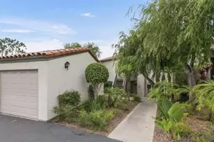 911 Caminito Madrigal, Carlsbad, CA 92011 - Photo 2