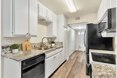  450 W Vermont Ave 105, Escondido, CA 92025 - Photo 6