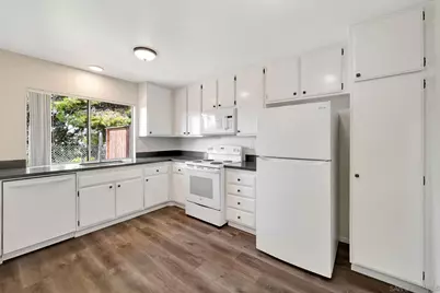  1480 Bridgeview Dr, San Diego, CA 92105 - Photo 4