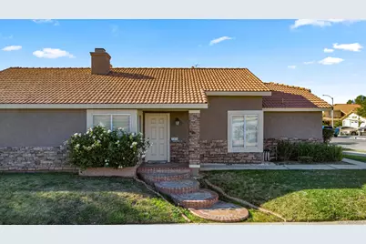  245 Bass Ct, Perris, CA 92571 - Photo 2