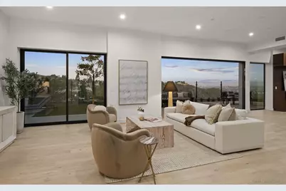  2448 Sagebrush Ct, La Jolla, CA 92037 - Photo 18