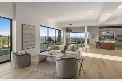  2448 Sagebrush Ct, La Jolla, CA 92037 - Photo 2