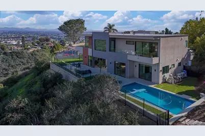  2448 Sagebrush Ct, La Jolla, CA 92037 - Photo 2