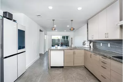  4718 Amberwood Ct, Carlsbad, CA 92008 - Photo 8