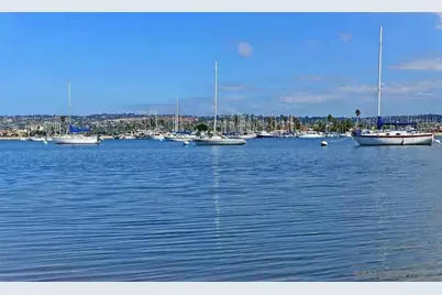  819 Kennebeck Ct, San Diego, CA 92109 - Photo 32