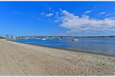  819 Kennebeck Ct, San Diego, CA 92109 - Photo 34