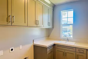 13765 Holly Oak Way, Poway, CA 92064 - Photo 16