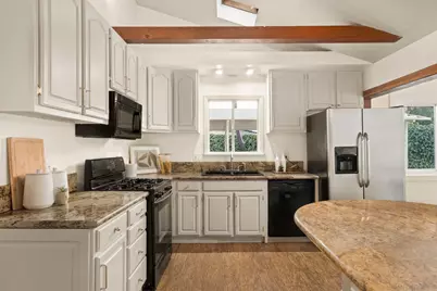  2713 Lancelot Dr, Oceanside, CA 92054 - Photo 8