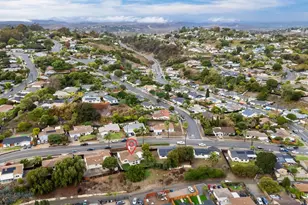 2713 Lancelot Dr, Oceanside, CA 92054 - Photo 40