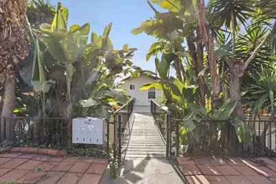  2033 Garnet Ave, Pacific Beach, CA 92109 - Photo 8