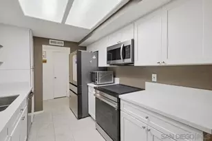 1010 E Washington Ave, Escondido, CA 92025 - Photo 4