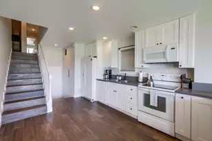 3686 Bayside Walk, San Diego, CA 92109 - Photo 16