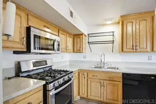 7044 Deerhurst Ct, San Diego, CA 92139 - Photo 10