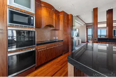  700 Front St #2701, San Diego, CA 92101 - Photo 18