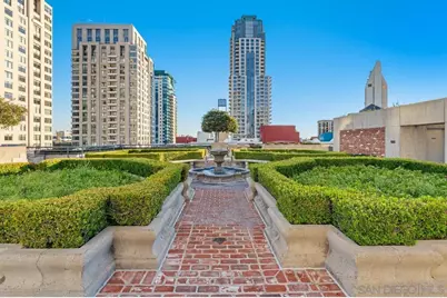  700 Front St #2701, San Diego, CA 92101 - Photo 48