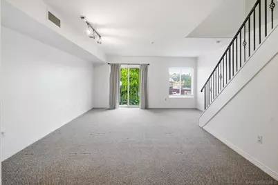  801 W Hawthorn St #203, San Diego, CA 92101 - Photo 8