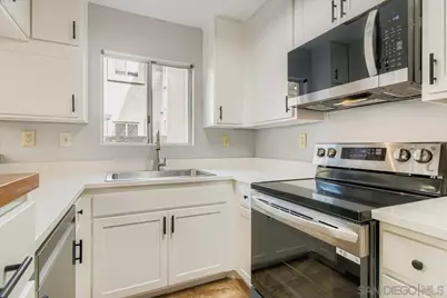  11313 Avenida De Los Lobos #B, San Diego, CA 92127 - Photo 10