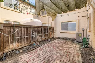 11313 Avenida De Los Lobos, San Diego, CA 92127 - Photo 24