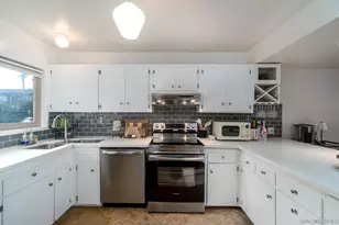 3290 Loma Riviera Dr, San Diego, CA 92110 - Photo 12