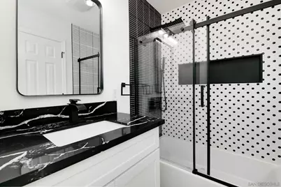  5465 Encina Dr, San Diego, CA 92114 - Photo 22