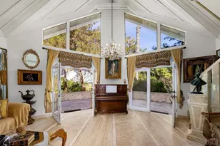 5628 Desert View Dr, La Jolla, CA 92037 - Photo 12