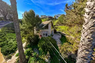 5628 Desert View Dr, La Jolla, CA 92037 - Photo 6