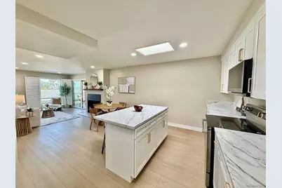  370 Rosecrans St #302, San Diego, CA 92106 - Photo 14