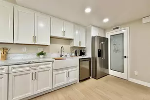 370 Rosecrans St, San Diego, CA 92106 - Photo 10