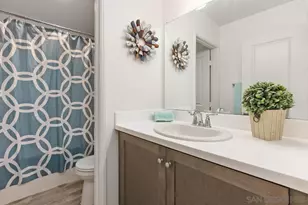 264 Camellia Wy, Vista, CA 92083 - Photo 10