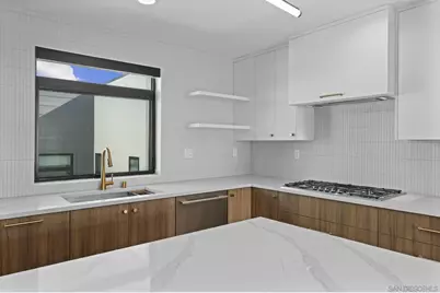  809 Seacoast Drive, Imperial Beach, CA 91932 - Photo 8