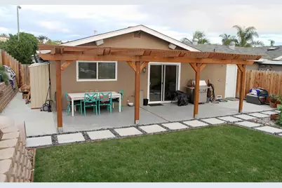  264 Rosebay Dr, Encinitas, CA 92024 - Photo 1