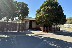 3305 Steel St, San Diego, CA 92113 - Photo 1