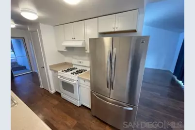  935 W 8th St, Santa Rosa, CA 95401 - Photo 4
