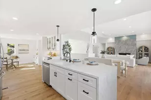 7875 Bellakaren Pl, La Jolla, CA 92037 - Photo 24