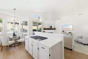 8454 Burr Ln, San Diego, CA 92129 - Photo 14