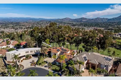  12131 View Pointe Row, San Diego, CA 92128 - Photo 2