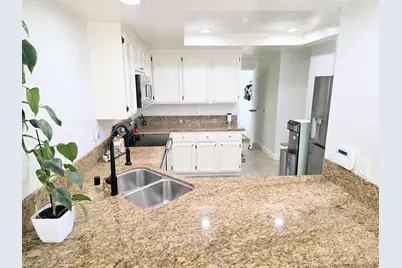  11872 Bernardo Ter #E, San Diego, CA 92128 - Photo 2