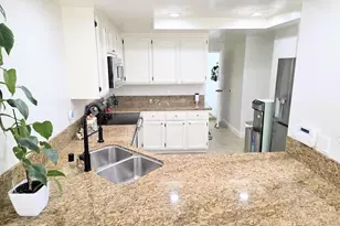 11872 Bernardo Terrace, San Diego, CA 92128 - Photo 2