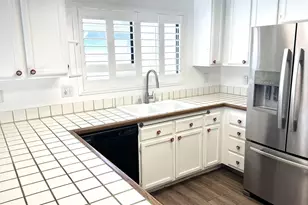 39607 Firethorn Ct, Murrieta, CA 92563 - Photo 4