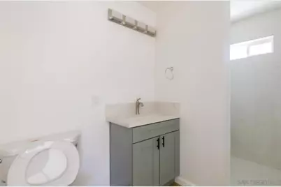  279 Coralwood Ct, Chula Vista, CA 91910 - Photo 20