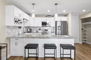 3050 Rue D’Orleans, San Diego, CA 92110 - Photo 2
