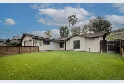  12539 Buckskin Trl, Poway, CA 92064 - Photo 2