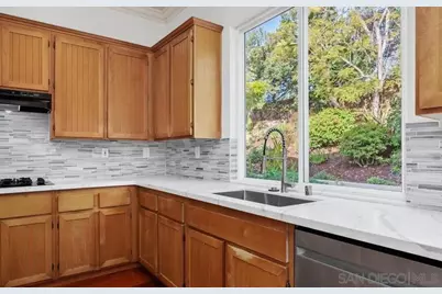  1090 Alexandra Ln, Encinitas, CA 92024 - Photo 12