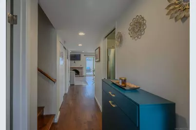  4202 Loma Riviera Ln, San Diego, CA 92110 - Photo 2